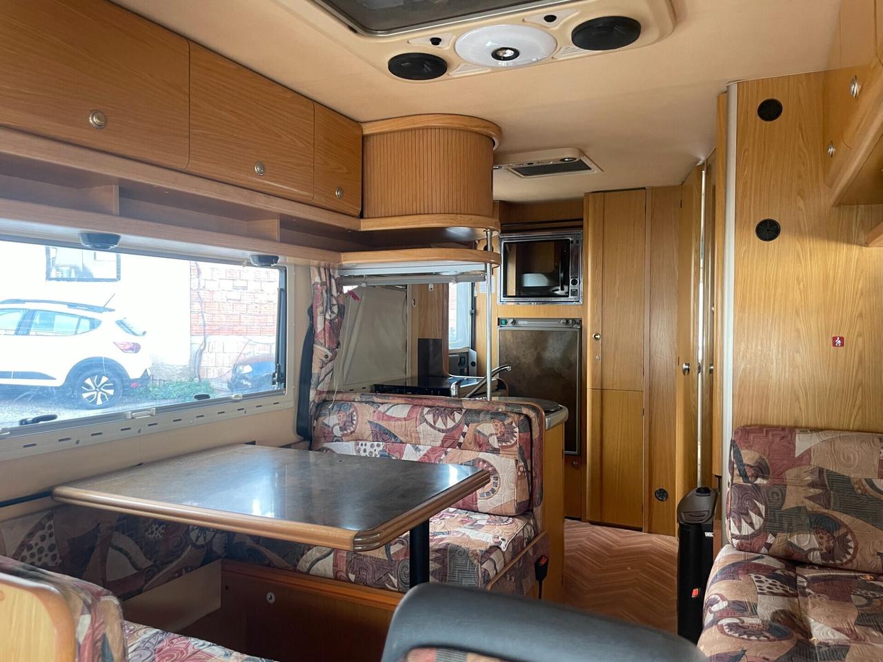 Laika ducato 2.8 DTI 122cv 5 posti letto