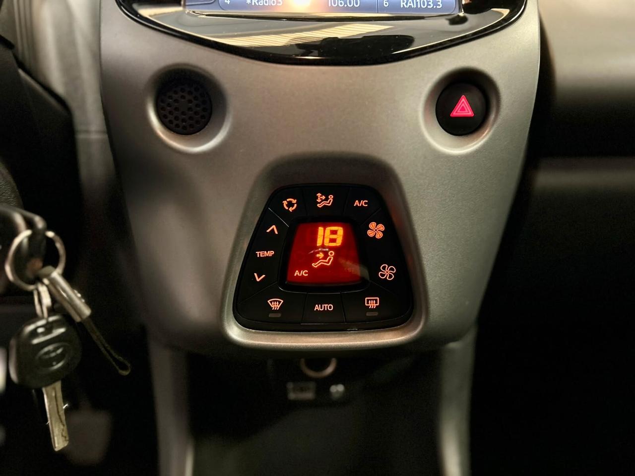 Toyota Aygo 1.0 VVT-i 72 CV 5 porte x-cool