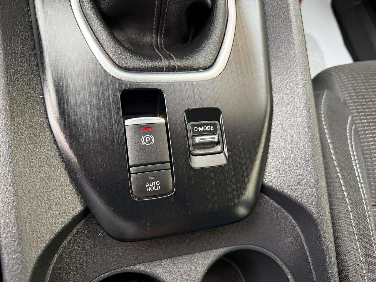 Nissan Qashqai MHEV 140 CV Business