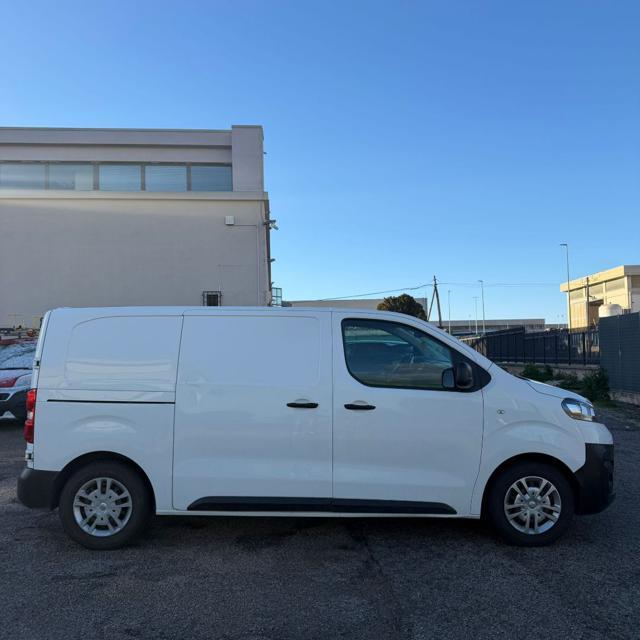OPEL VIVARO L2H1 2.0 DIESEL FURGONE 3 POSTI - 2020