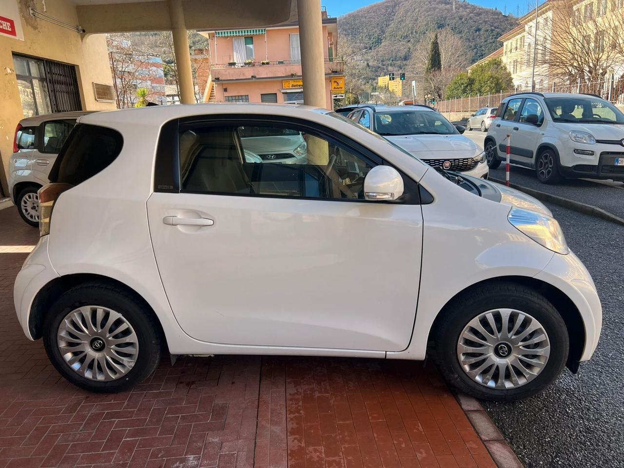Toyota iQ 1.0 CVT Trend