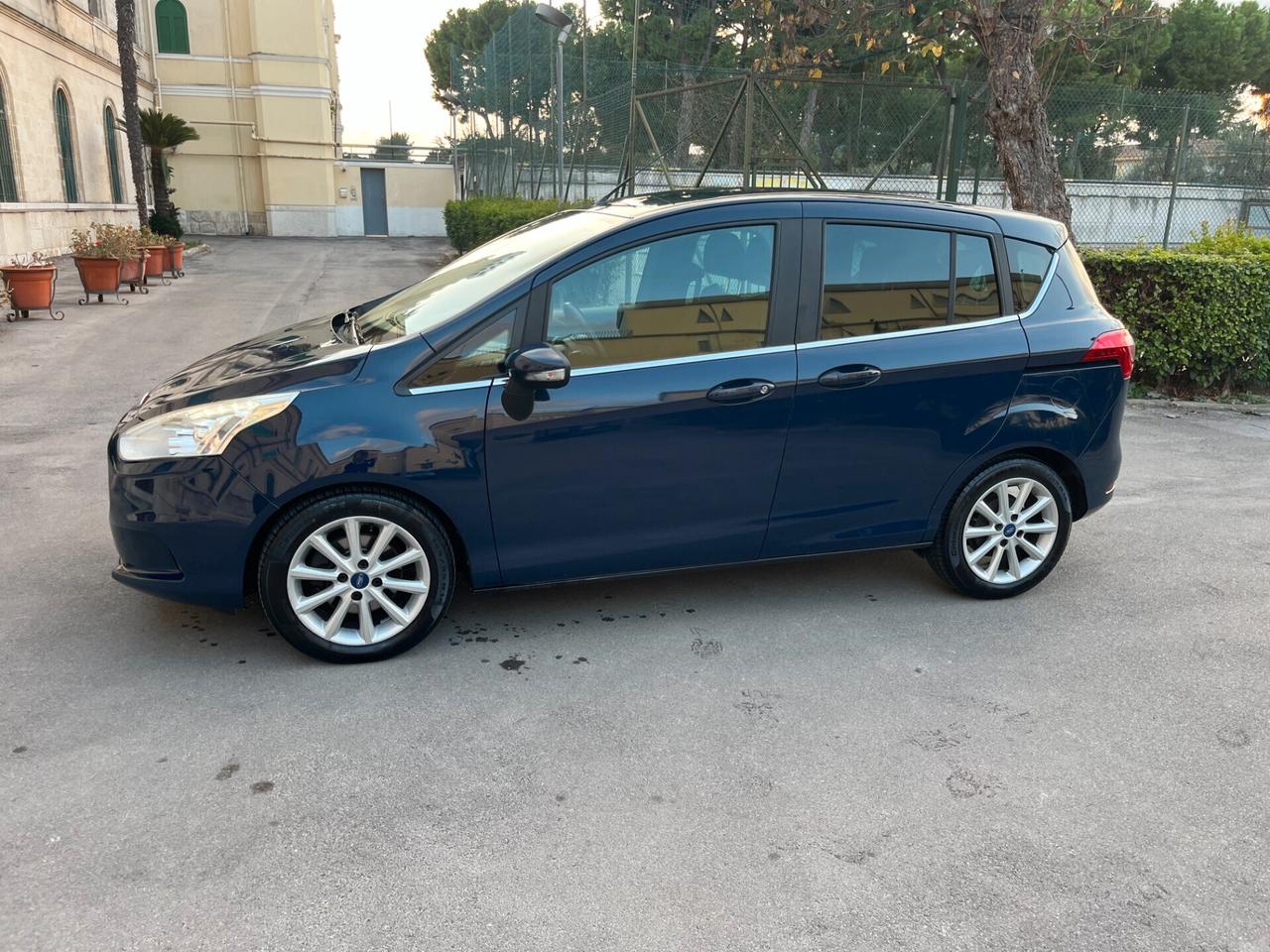 Ford B-Max 1.5 TDCi 75 CV Titanium Full