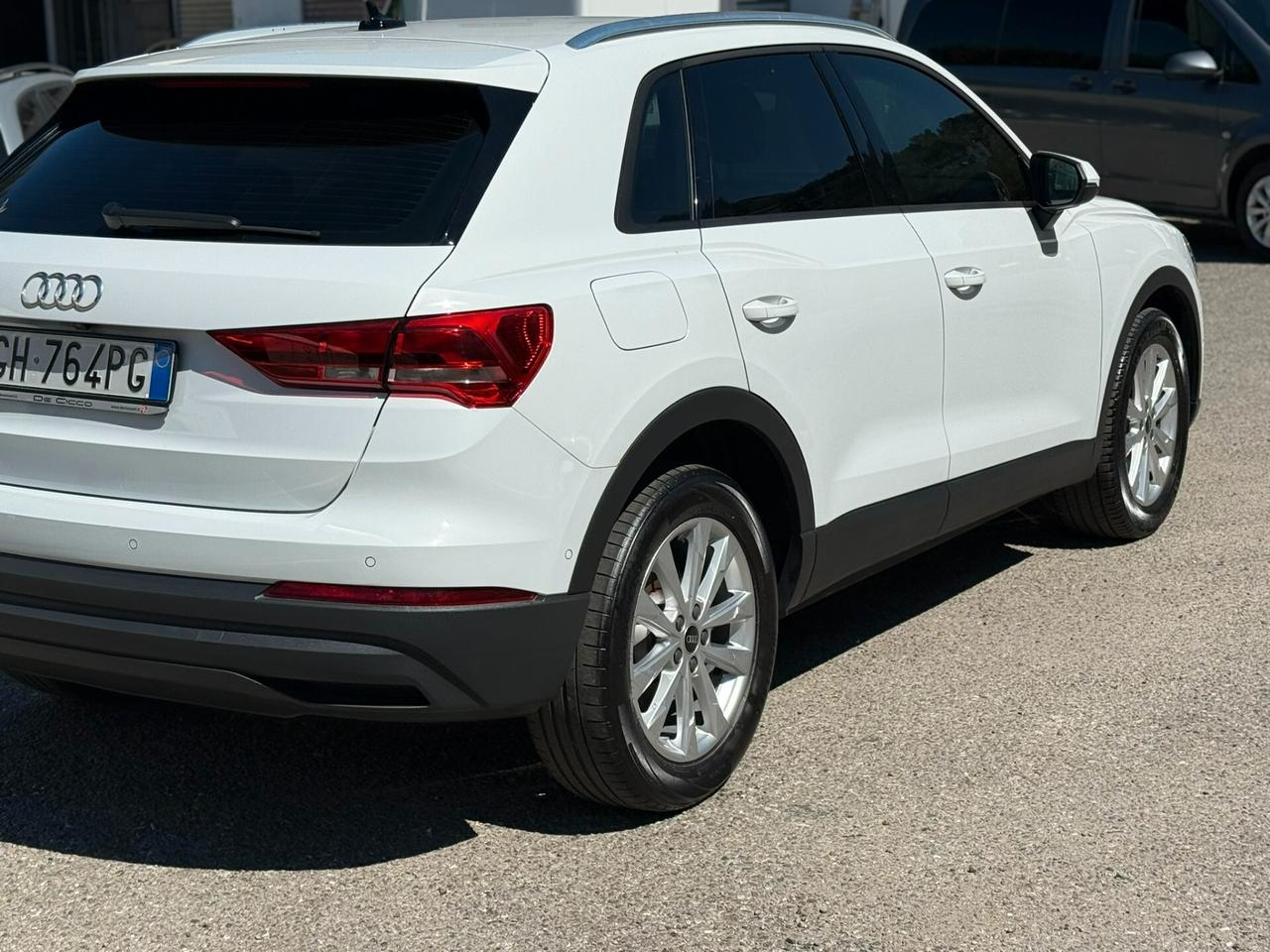 Audi Q3 35 TDI S tronic Business Advanced