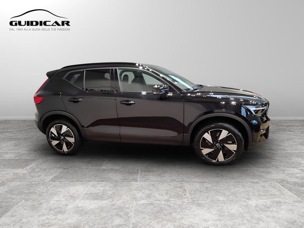 VOLVO XC40 Core Single Motor Extended Range