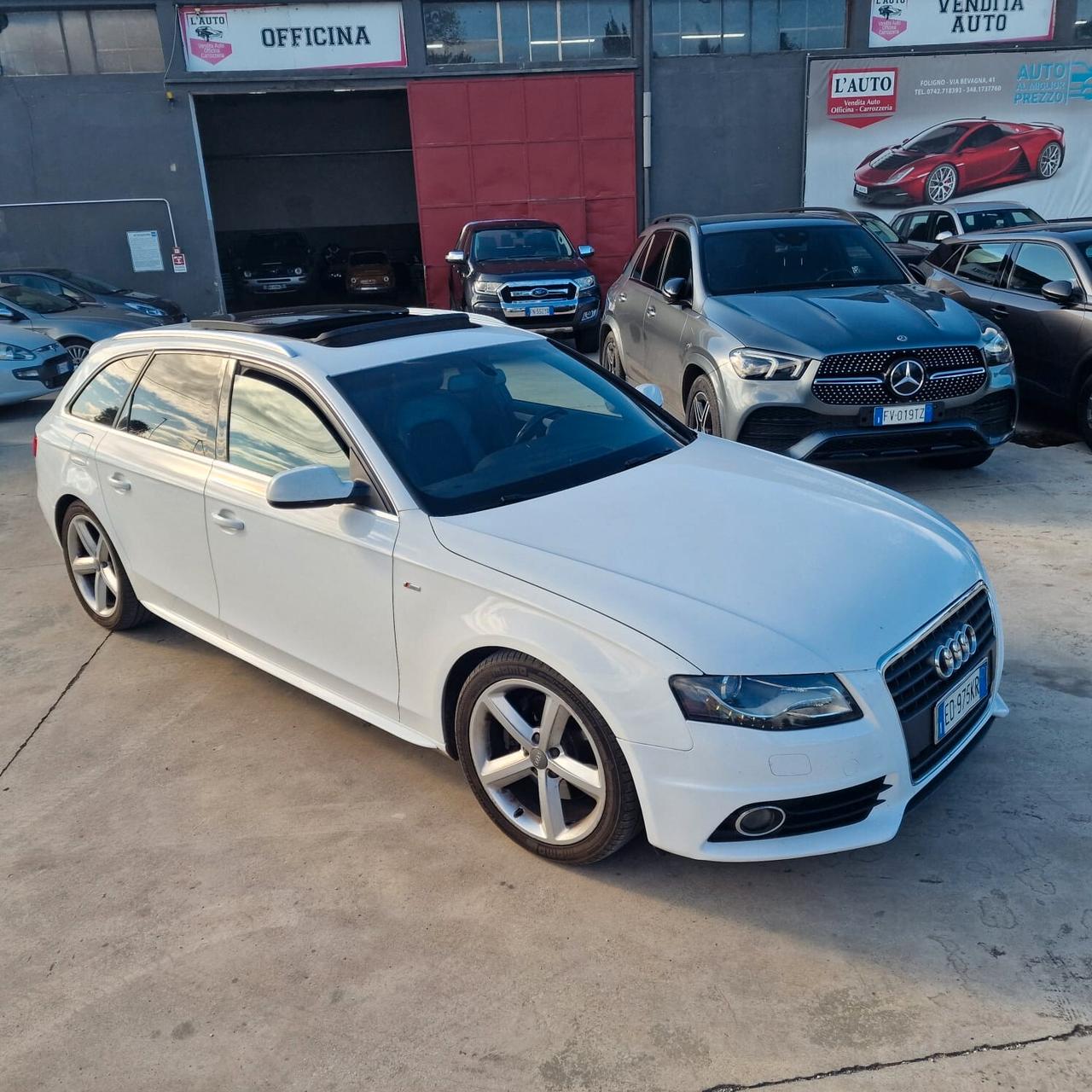 Audi A4 Avant 2.0 TDI 143CV S-LINE INTERNO ED ESTERNO TETTO FULL FULL OPTIONAL