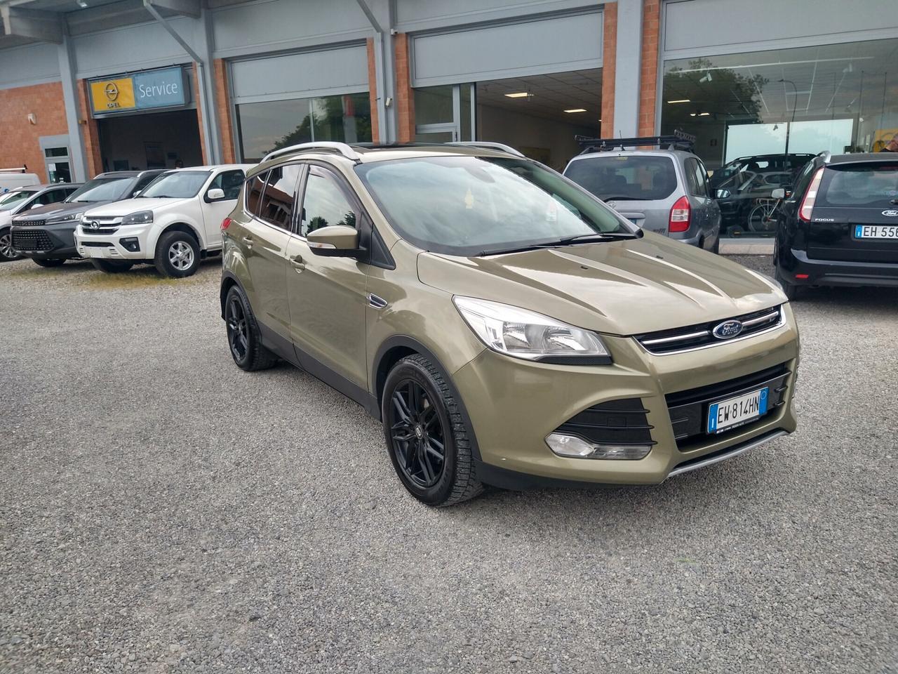 Ford Kuga 2.0 TDCI 163 CV 4WD Powershift Titanium