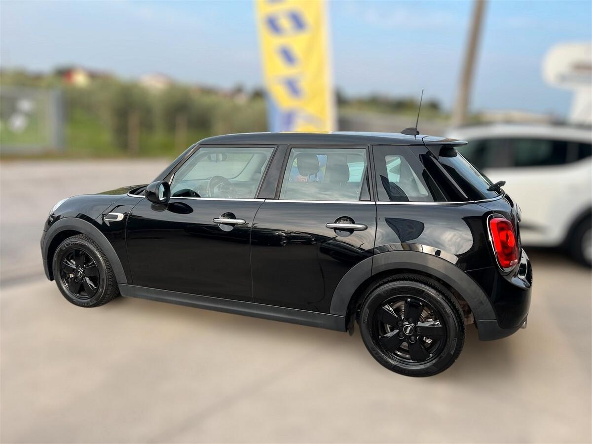 Mini 1.5 One / AUTOMATICA / 5 PORTE / NO NEOPATENTATI / IN ARRIVO