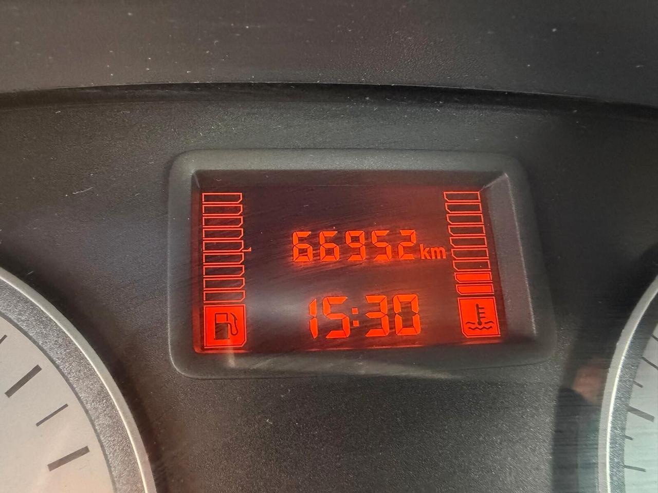 Dacia Sandero 1.4 8V Laureate Gpl