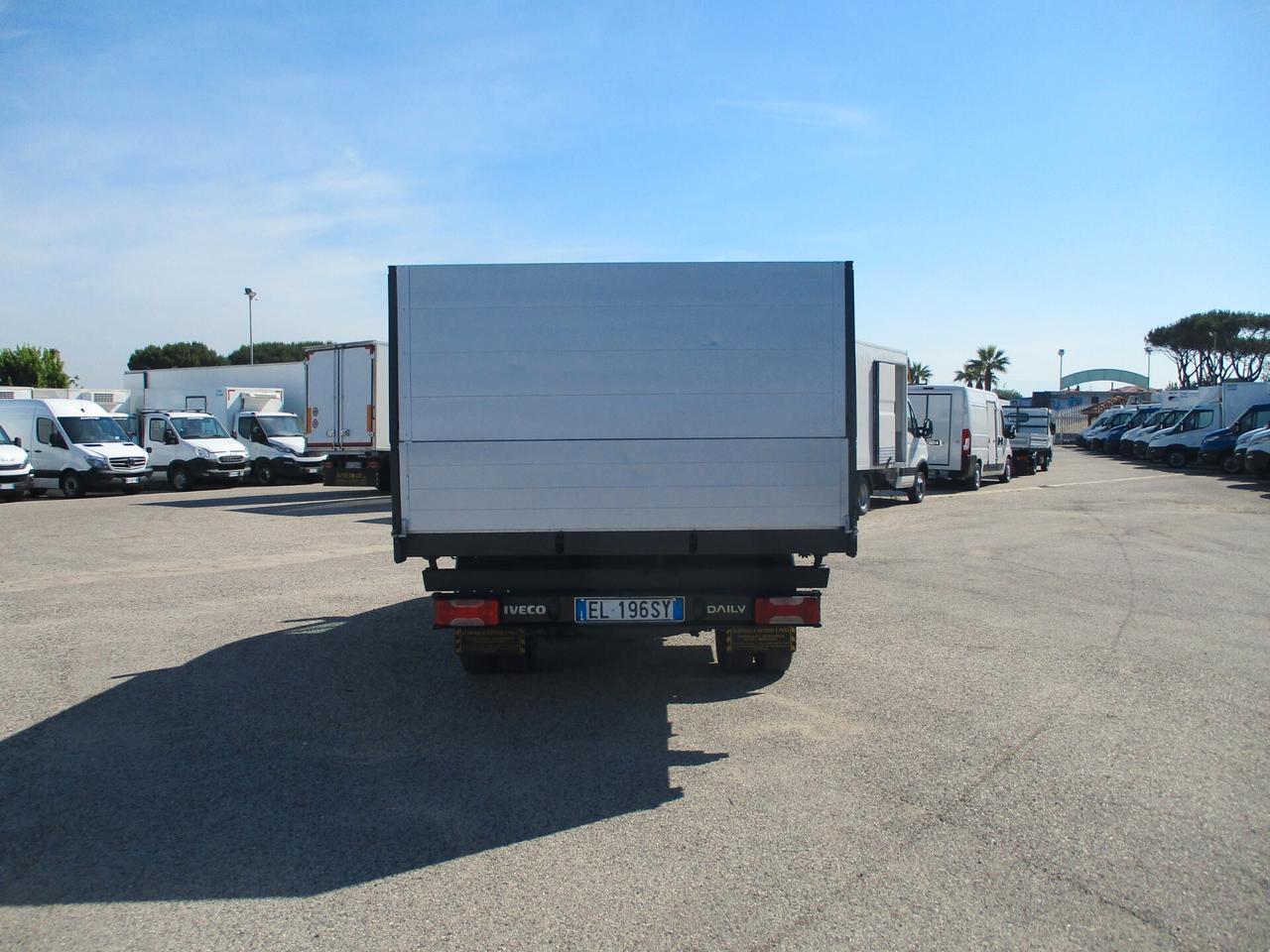 Iveco Daily 35C11 2.3 110CV E5 RIBALTABILE TRILATERALE +SOVRAS