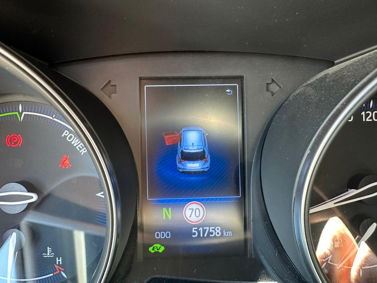 Toyota C-HR 1.8 Hybrid E-CVT Active