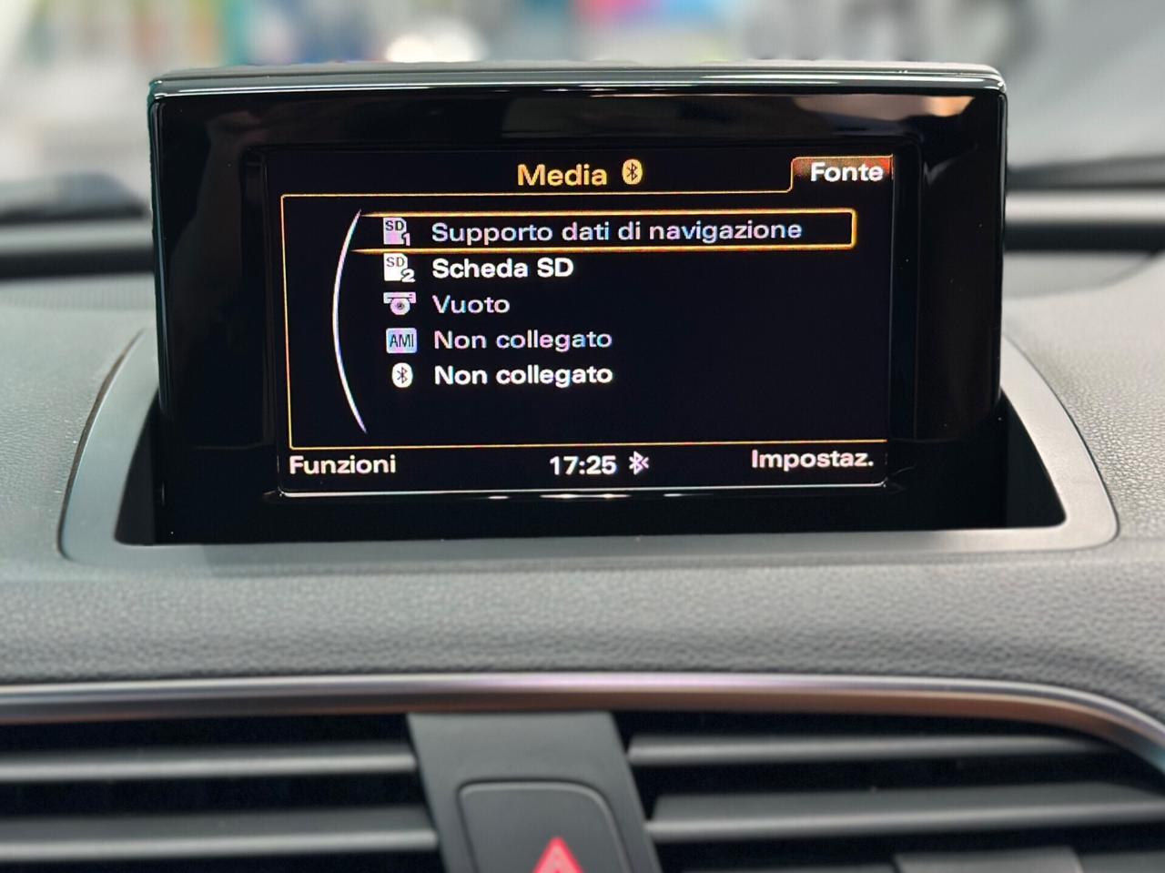 Audi Q3 2.0 tdi automatica s-line permute