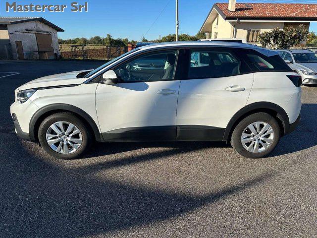 PEUGEOT 3008 3008 1.5 bluehdi Business tg: FT845ET