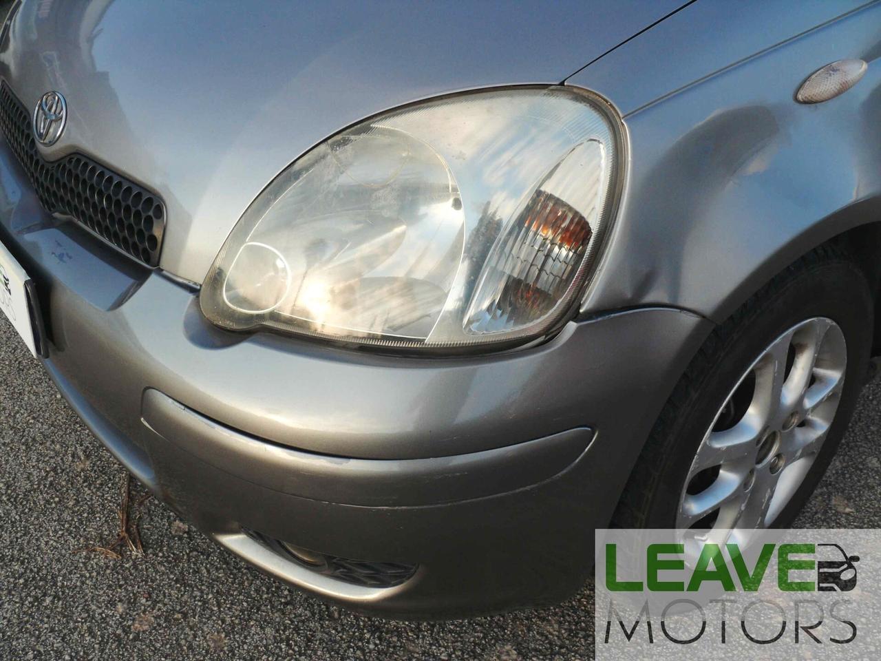 Toyota Yaris 1.3i 16V cat 5 porte Sol (M1437)