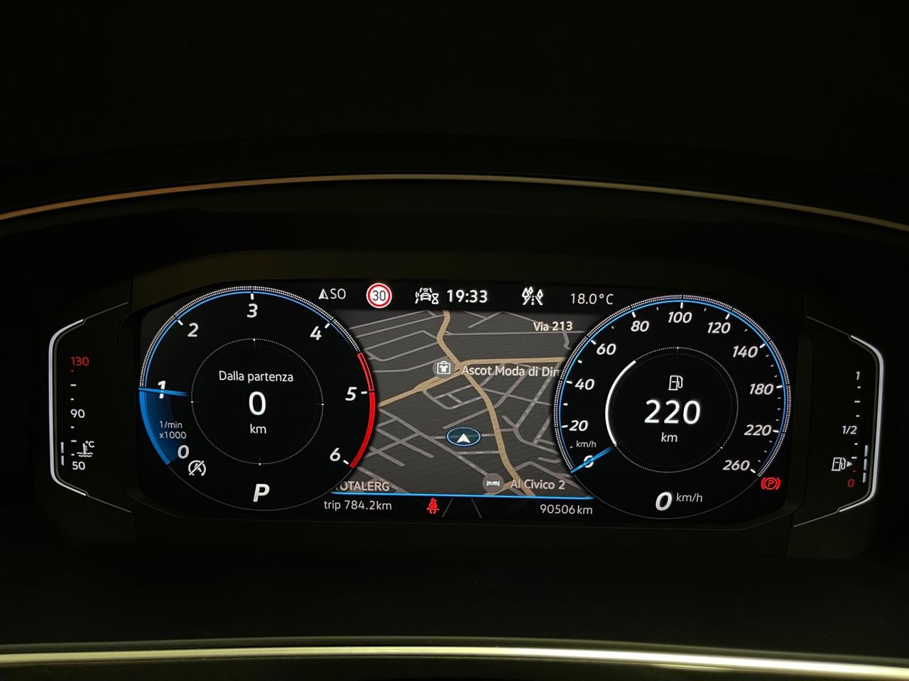 VOLKSWAGEN TIGUAN 2.0 TDI R-Line 4MOTION 2021