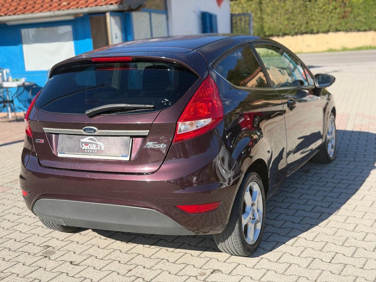 Ford Fiesta 1.4 TDCi 70CV 3 porte Titanium