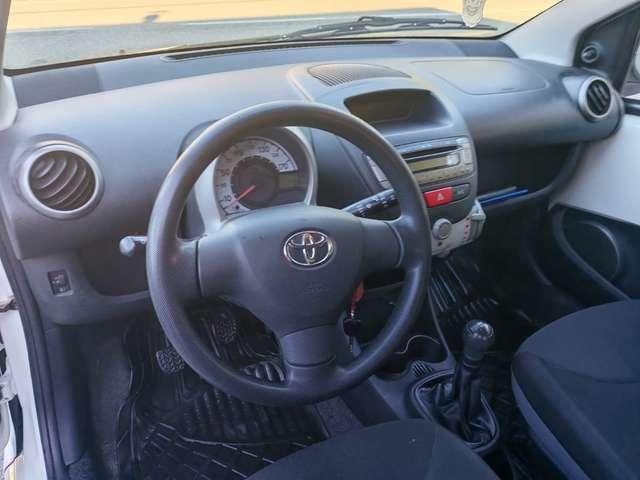 Toyota Aygo Aygo I 2012 5p 1.0 Active connect