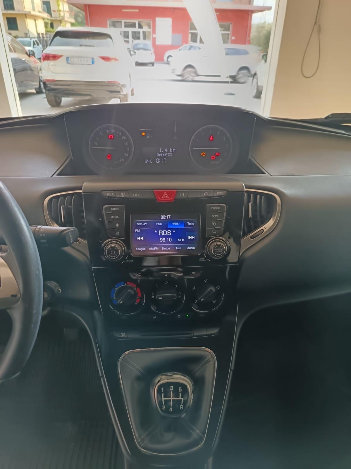 Lancia Ypsilon 1.2 69 CV 5 porte GPL Ecochic Platinum