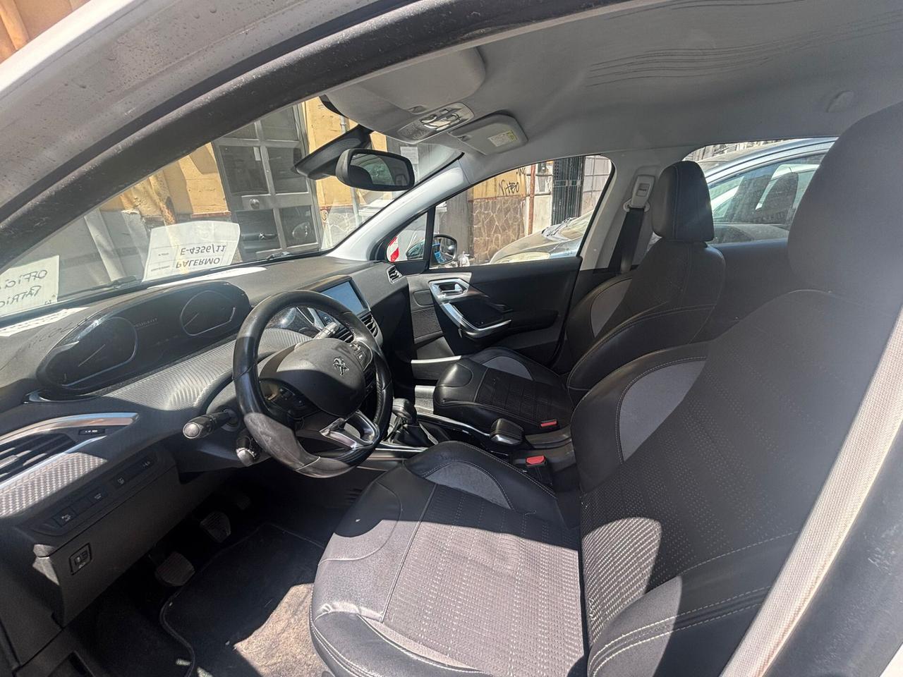 Peugeot 2008 1.6 e-HDi Urban Cross FINANZIABILE