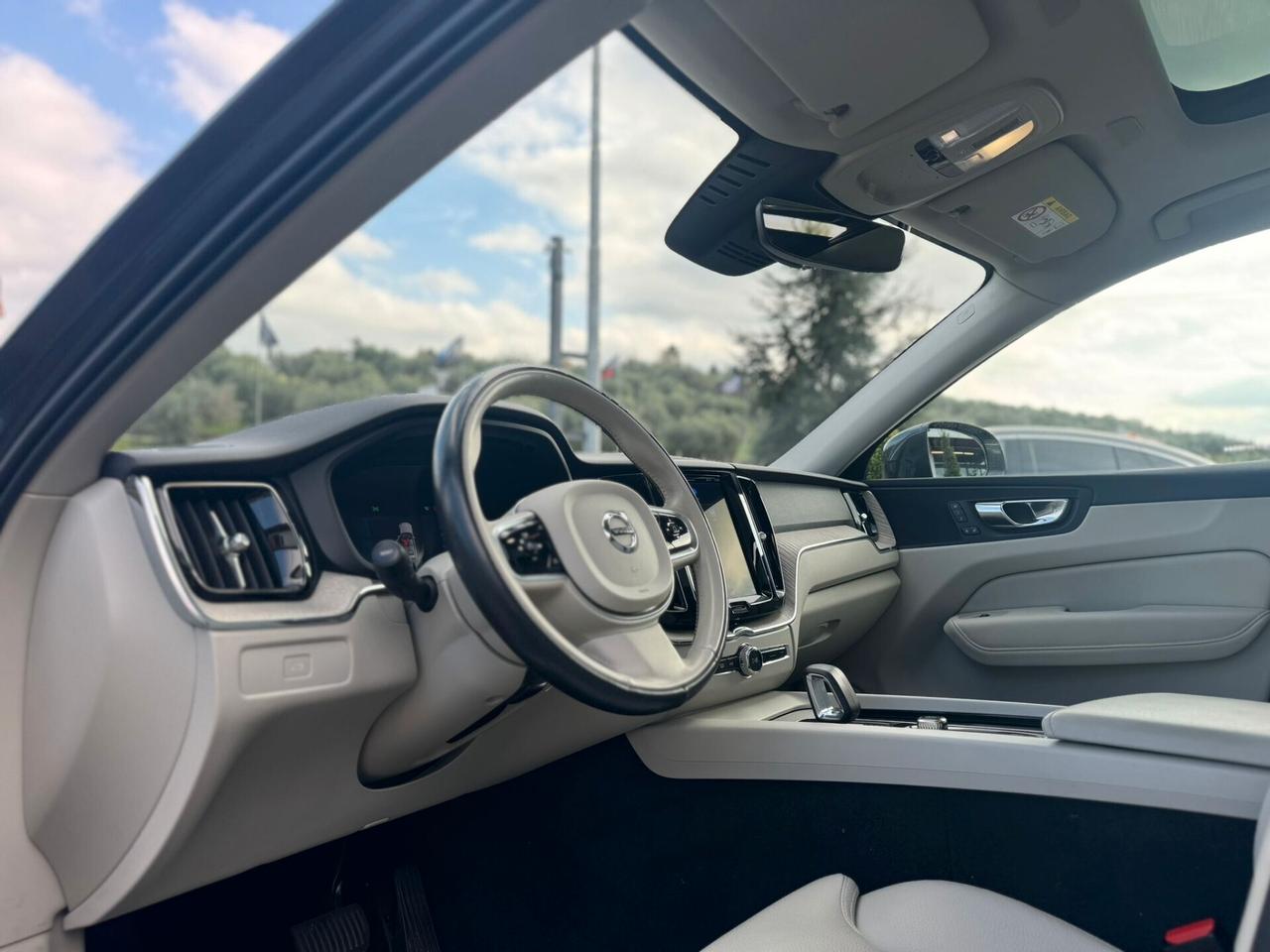 Volvo XC 60 XC60 B4 (d) AWD automatico Plus Bright