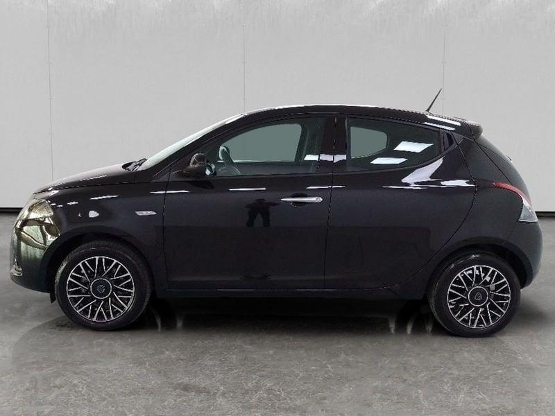 Lancia Ypsilon 1.0 firefly hybrid Platino s&s 70cv