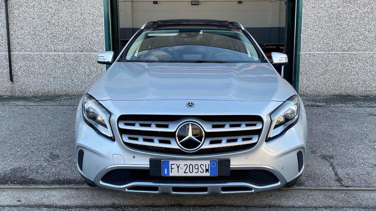 MERCEDES-BENZ GLA 180 1.6 PREMIUM 122CV - FULL LED, PELLE, TETTO