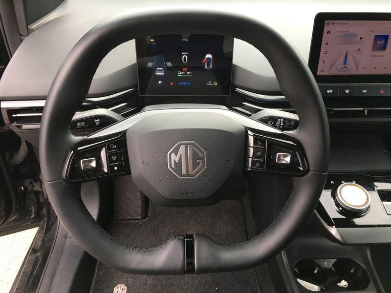 MG MG4 Luxury 64 KWh PREZZO SENZA VINCOLI - PARI AL NUOVO