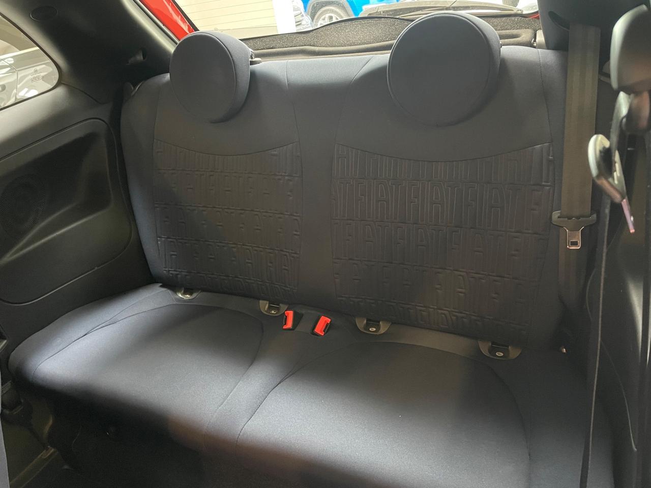 Fiat 500 1.0 Hybrid Cult Navy Sensori