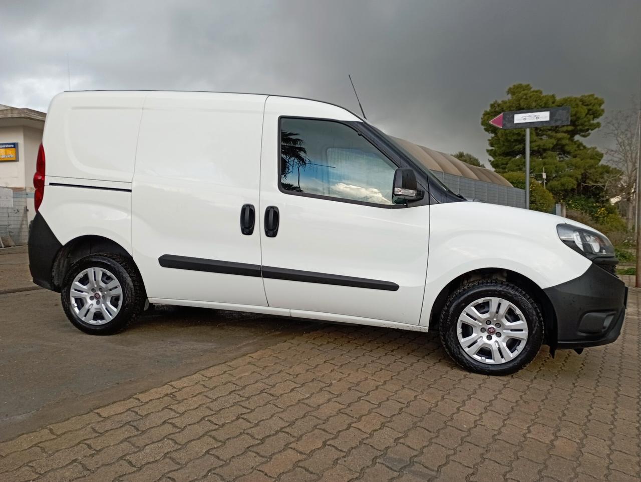 FIAT DOBLO 1.6 MTJ 3POSTI 2021