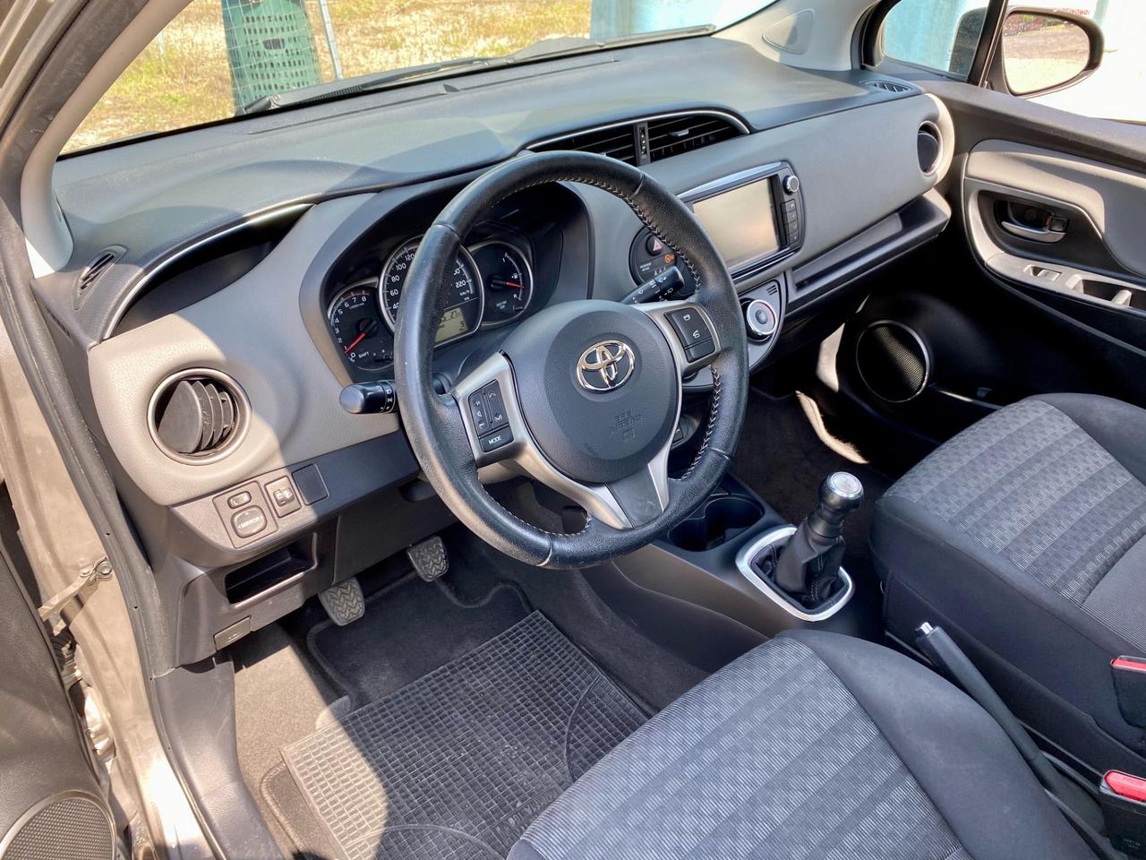 Toyota Yaris 1.0 5 porte