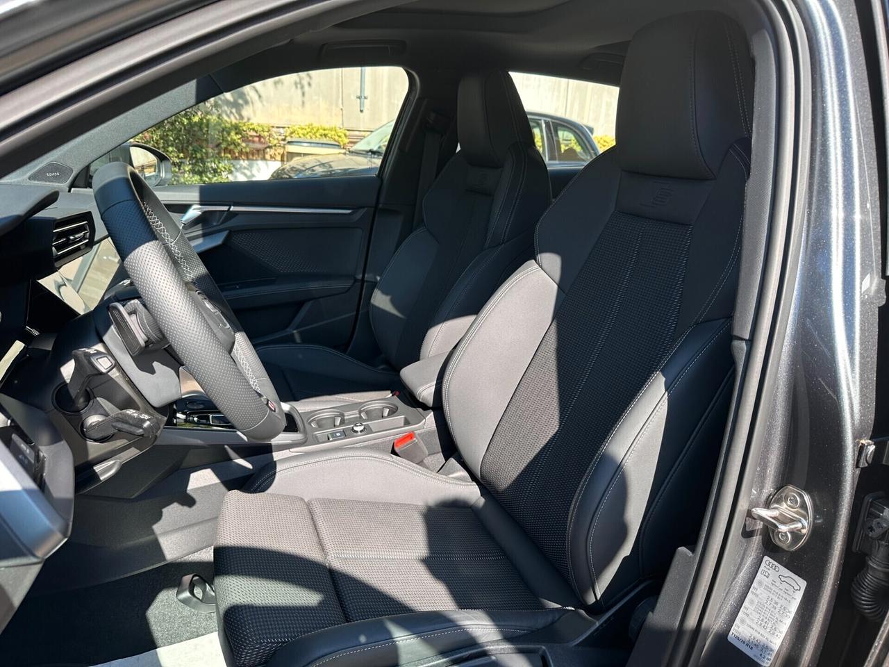Audi A3 SPORTBACK 35 TDI S tronic S line edition PANORAMA MATRIX CAMERA R18
