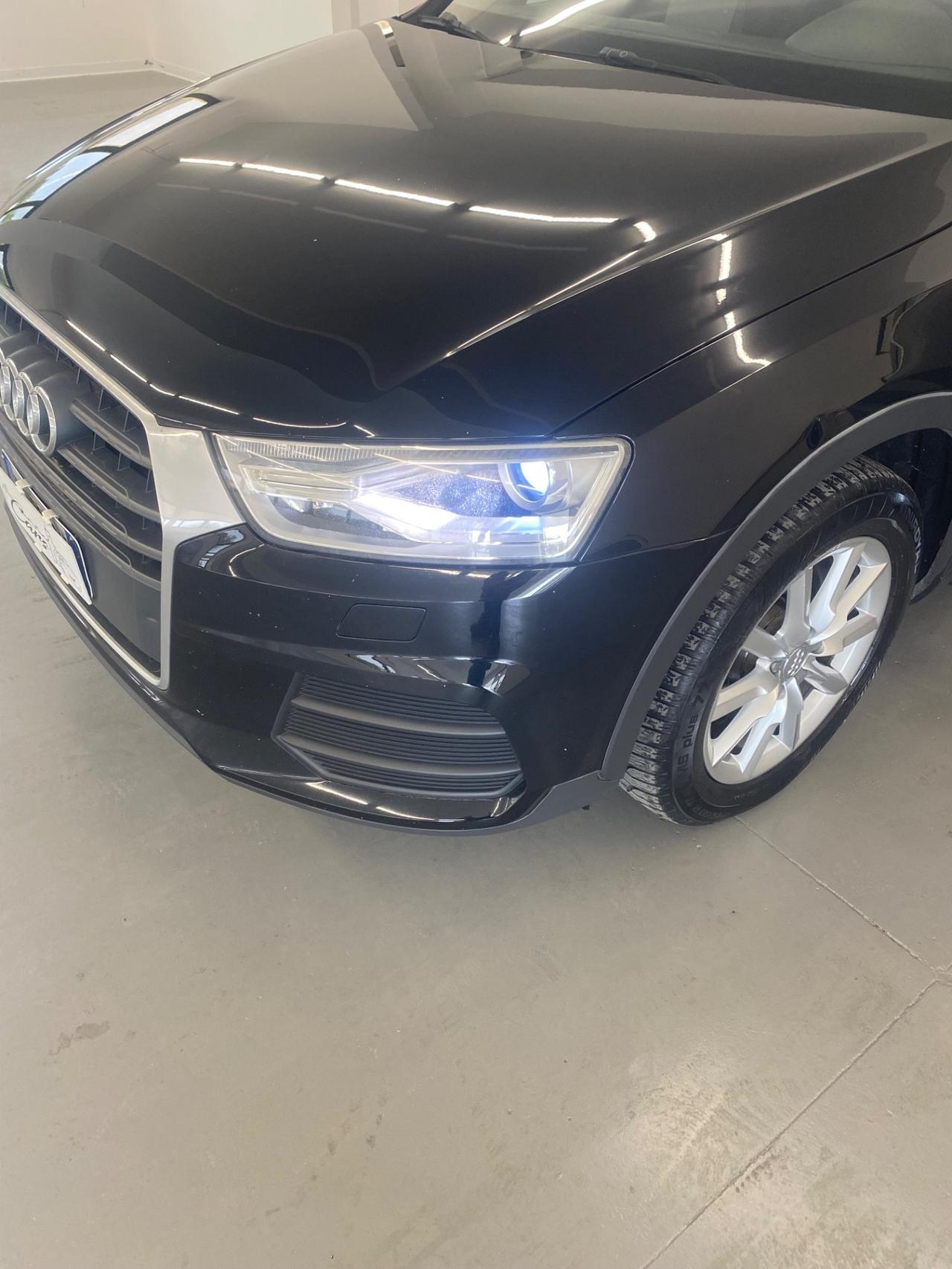 Audi Q3 2.0 TDI 120 CV Sport