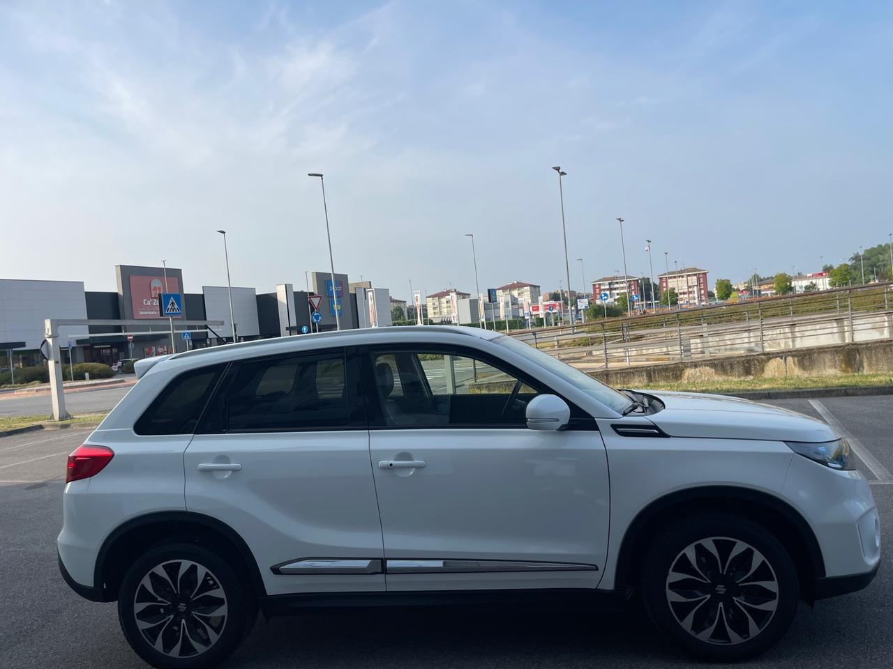 Suzuki Vitara 1.6 DDiS 4WD AllGrip DCT V-Top
