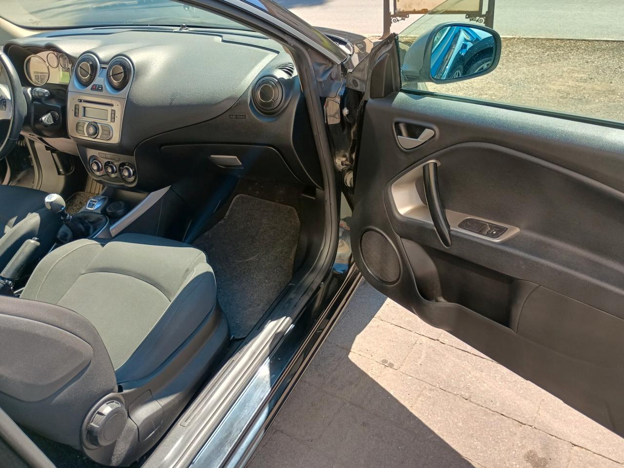 Alfa Romeo MiTo 1.3 JTDm-2 95 CV S&S Distinctive