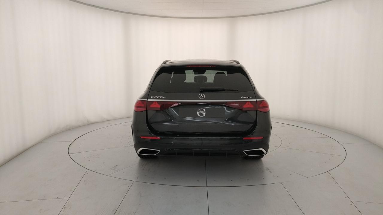 Mercedes-Benz E 220 d 4MATIC Station Wagon
