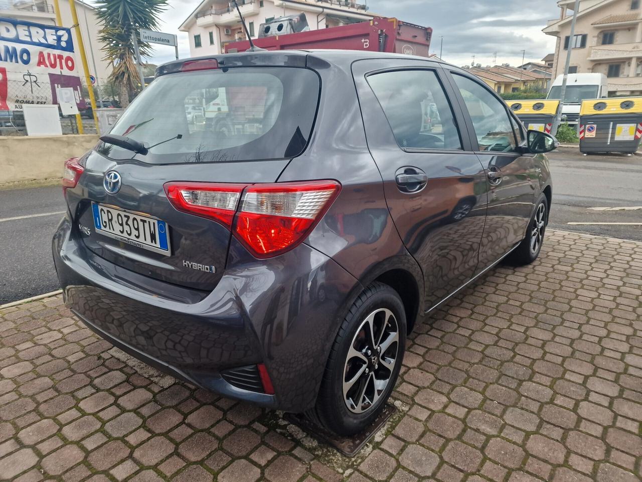 Toyota Yaris 1.5 Hybrid 5 porte Lounge