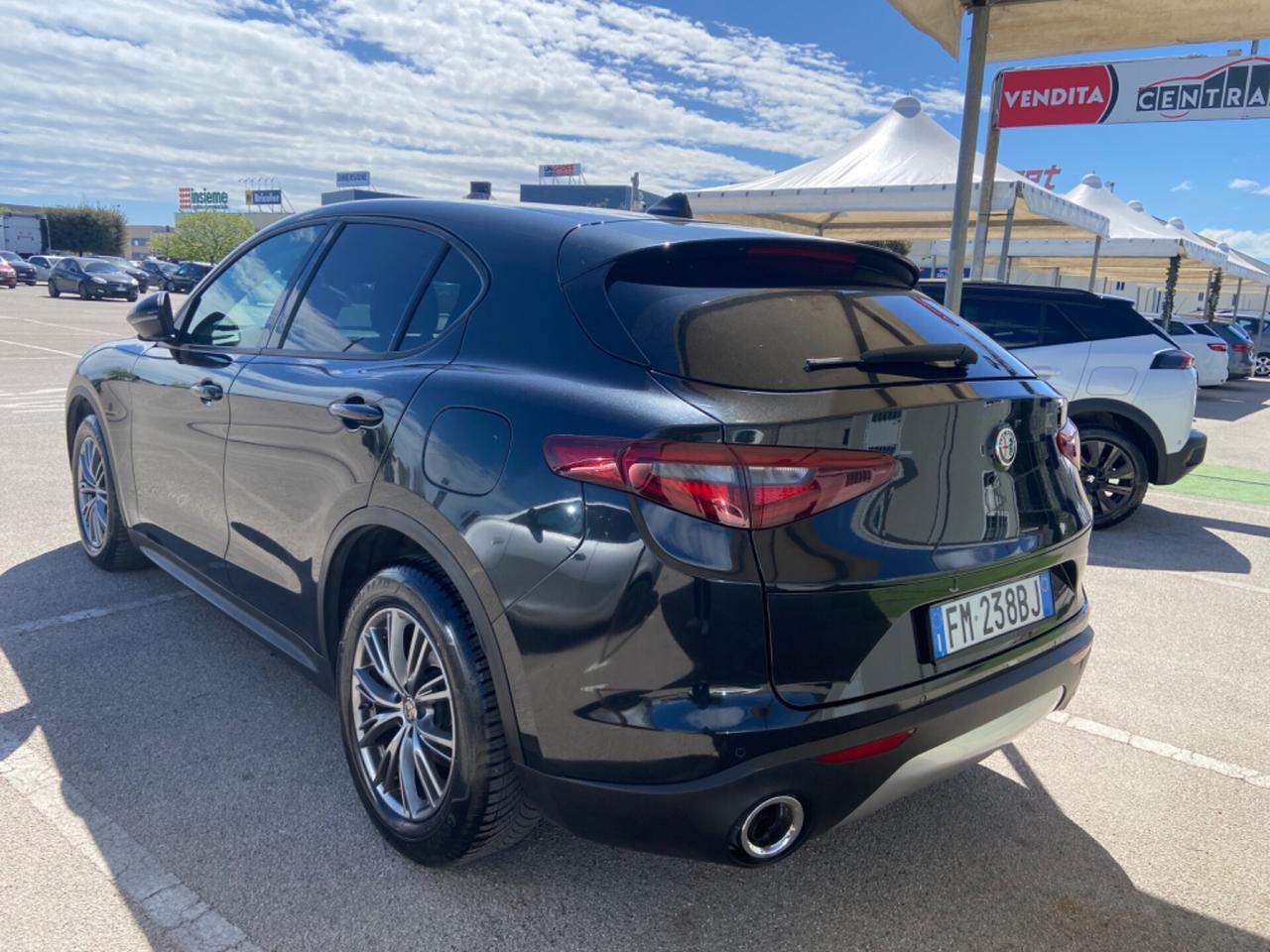 Stelvio 2.2 TD 180CV AT8 RWD Executive