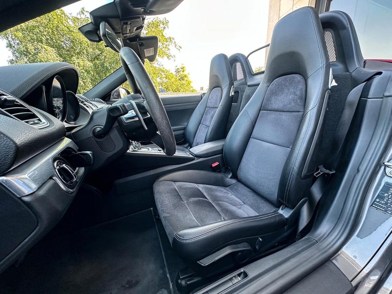 Porsche 718 Spyder 718 Boxster 2.0#CABRIO#AUTO#LED#XENO#NAVI