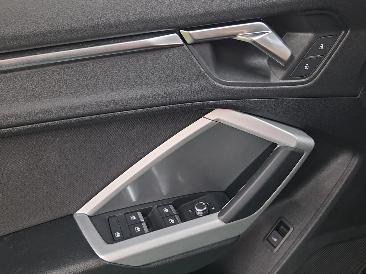 Audi Q3 SPORTBACK 35 TDI S tronic QUATTRO Business Plus