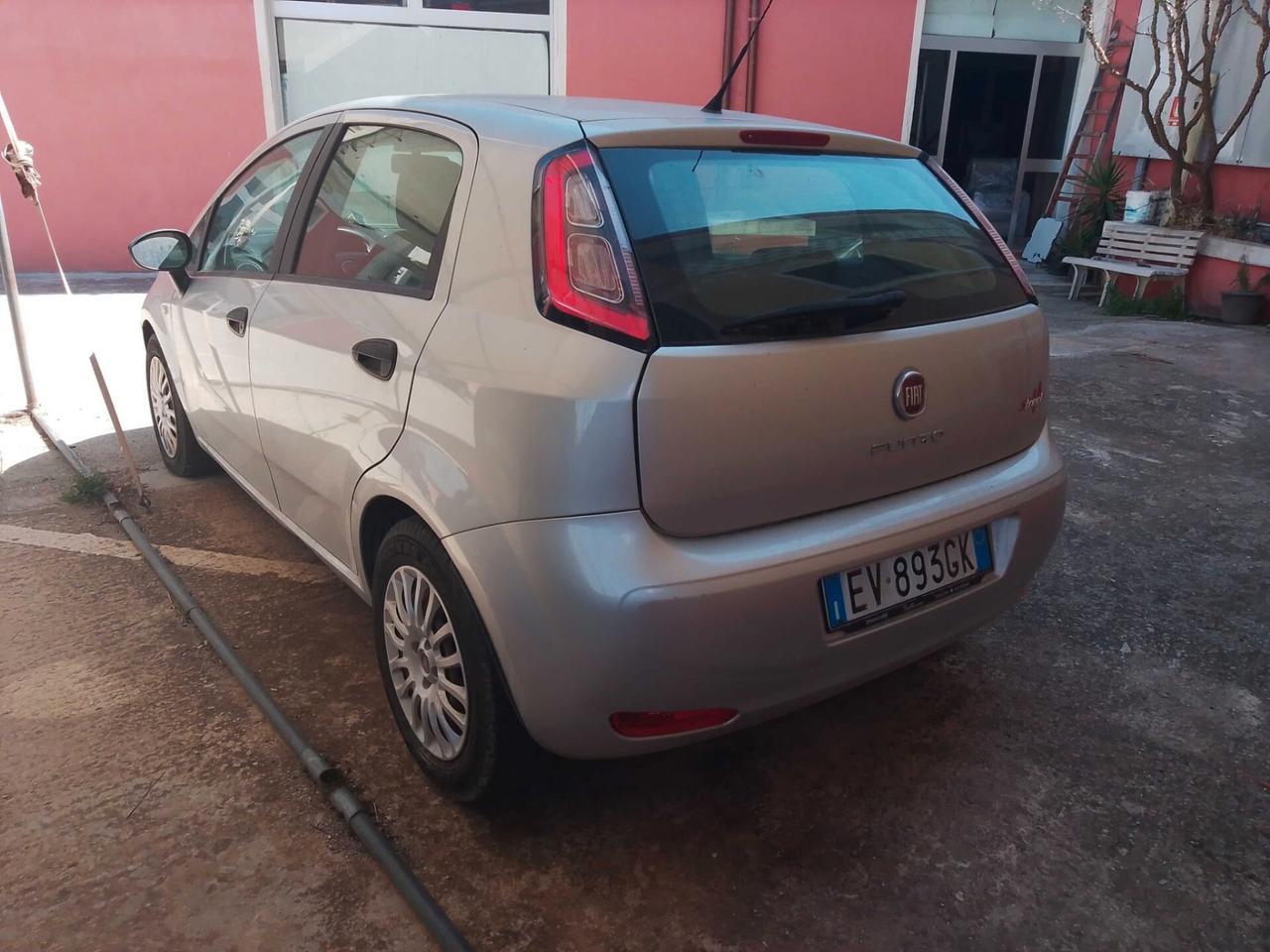 Fiat Punto 1.3 MJT II 75 CV 5 porte Street