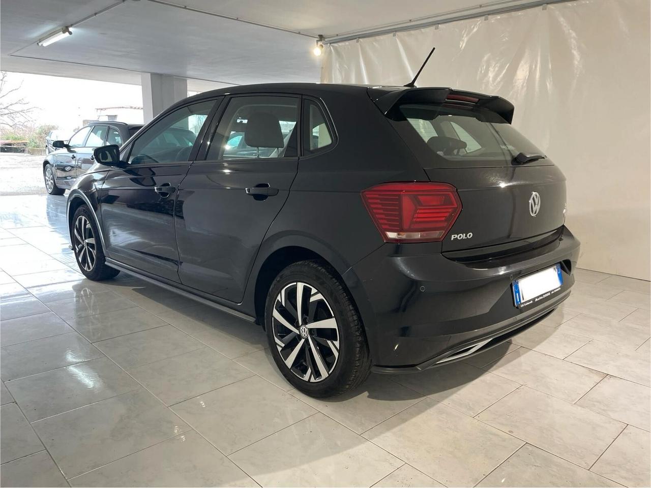 VOLKSWAGEN POLO 2018 1.0 TGI 90 CV R-LINE X NEOPATENTATI