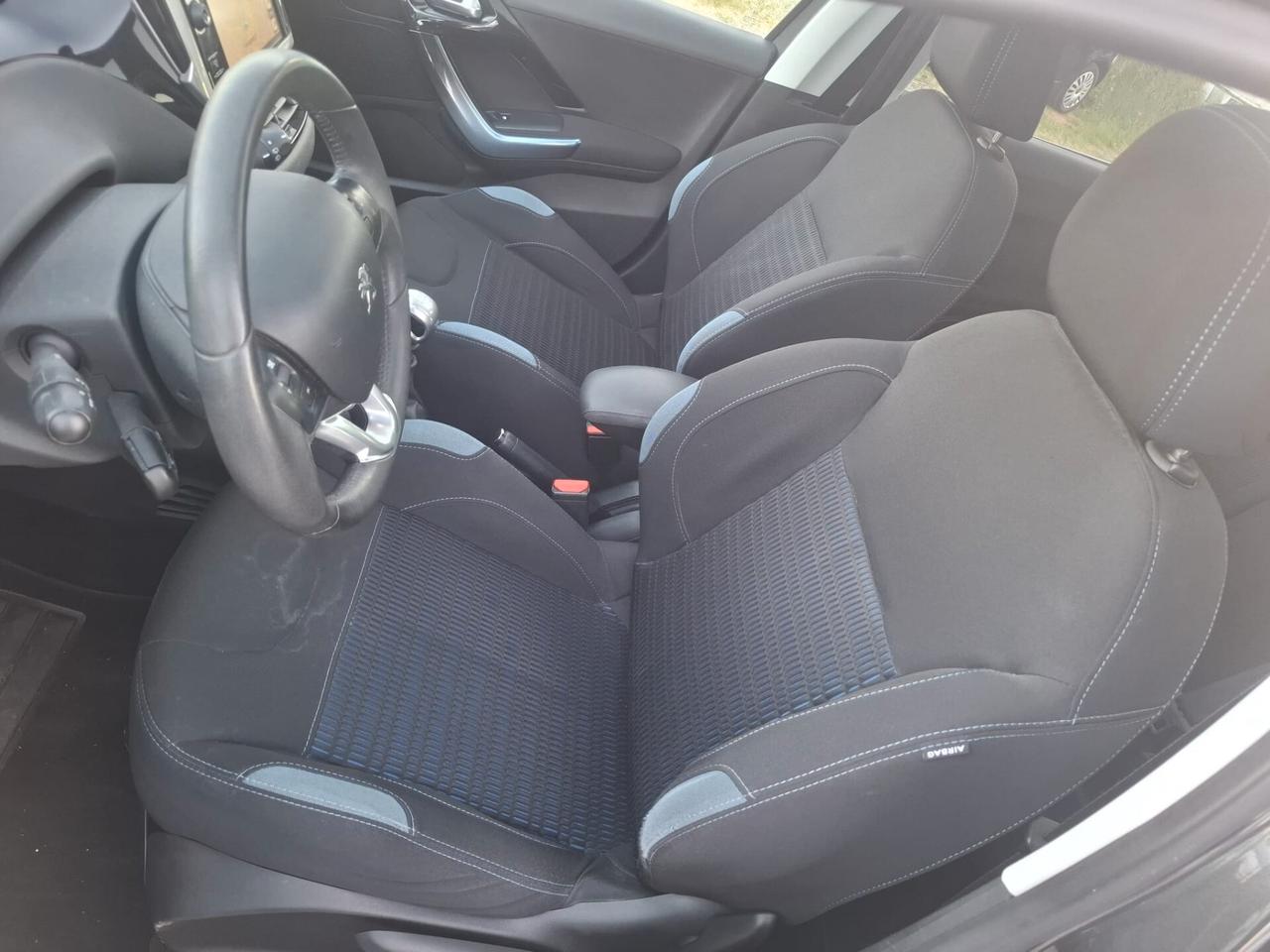 Peugeot 208 1.6 e-HDi 115 CV Stop&Start 5 porte Allure