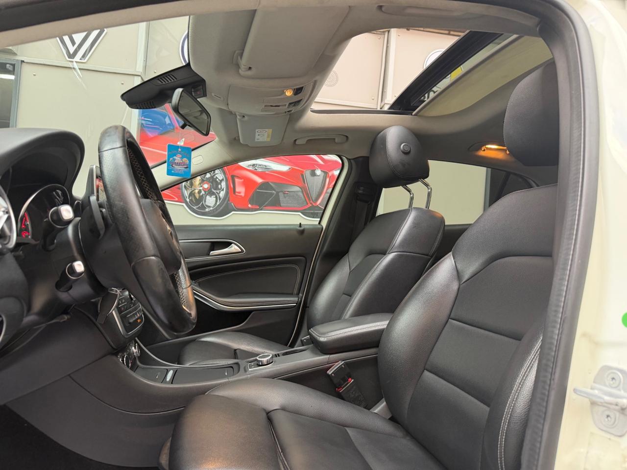 Mercedes-benz GLA 180 d Automatic Sport 2016