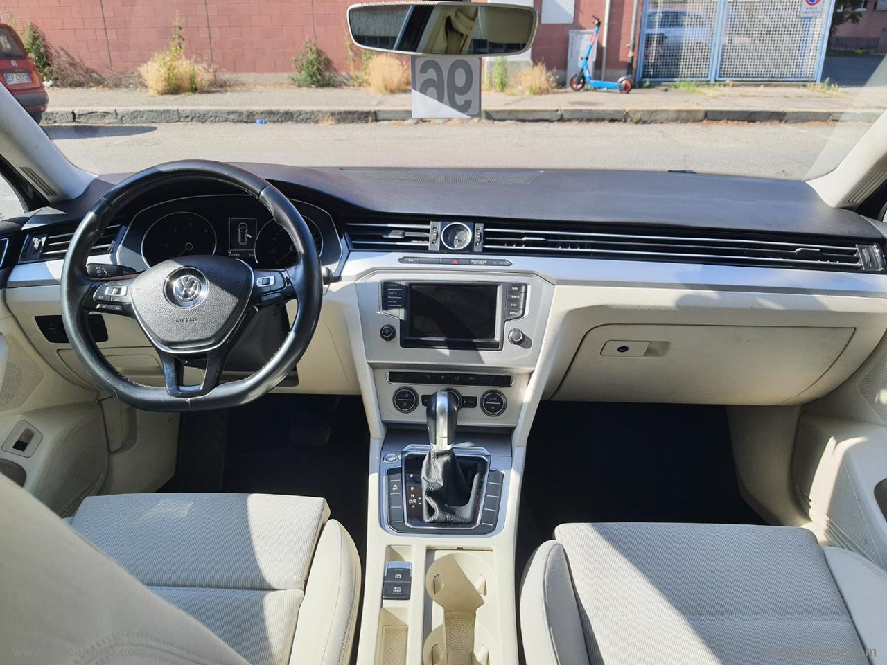 VOLKSWAGEN Passat Var. 1.6 TDI DSG