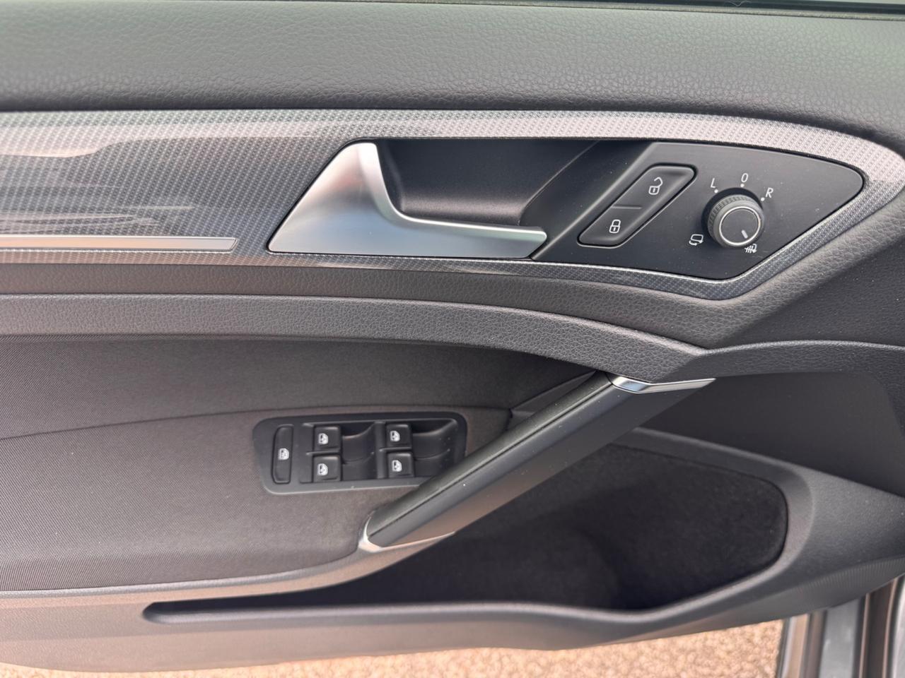 Volkswagen GOLF 7.5 R-LINE DSG 1.5 TSI 150 CV ACT