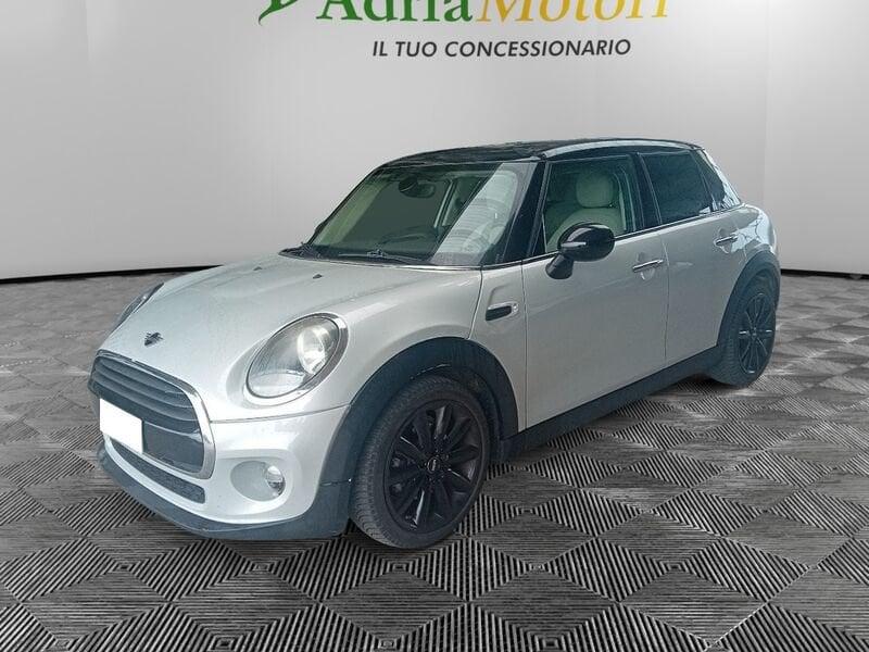 MINI Mini 5 porte Mini 5p 1.5 Cooper D Hype auto