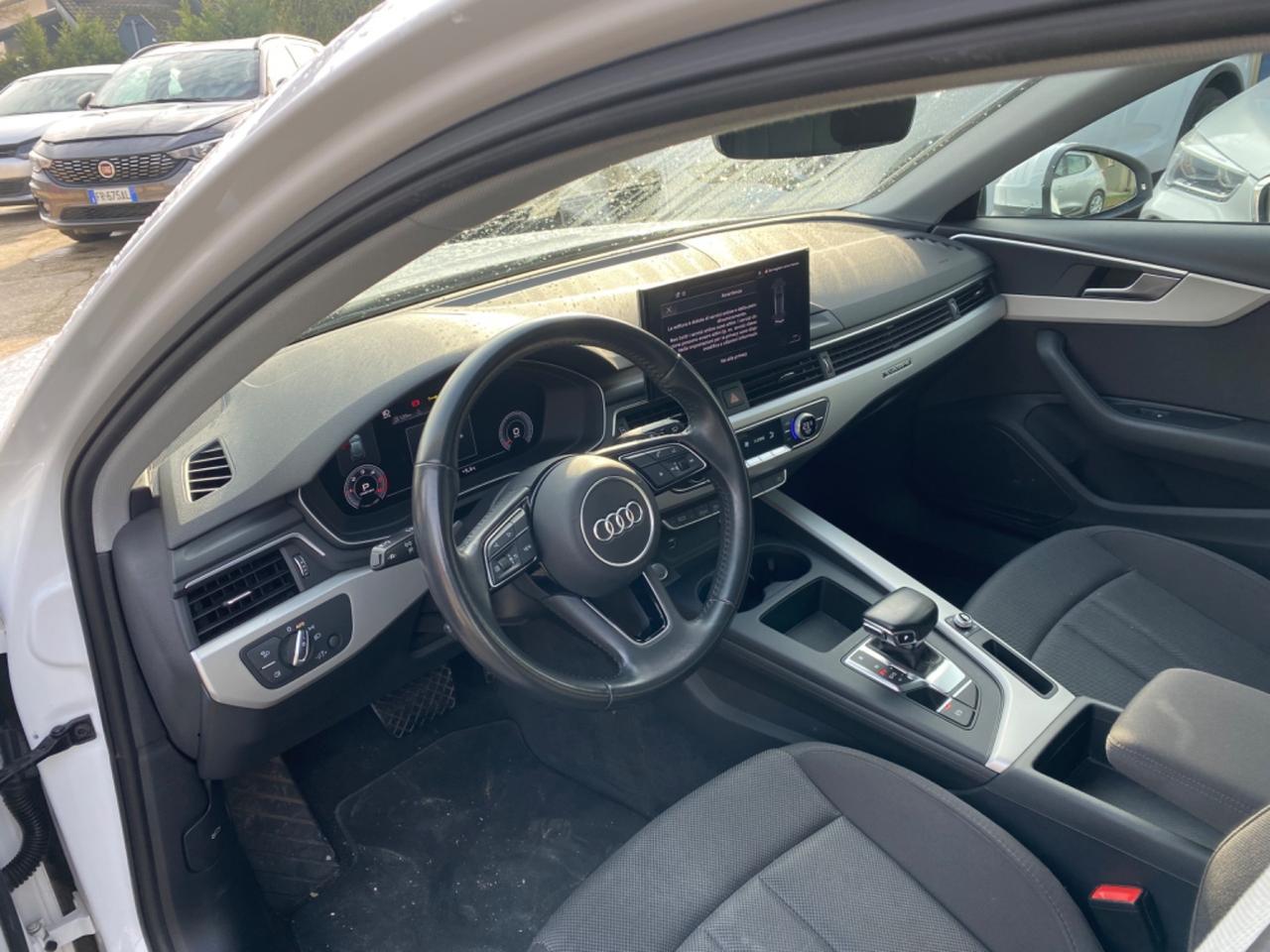 Audi A4 Avant 40 TDI quattro S tronic Business Advanced