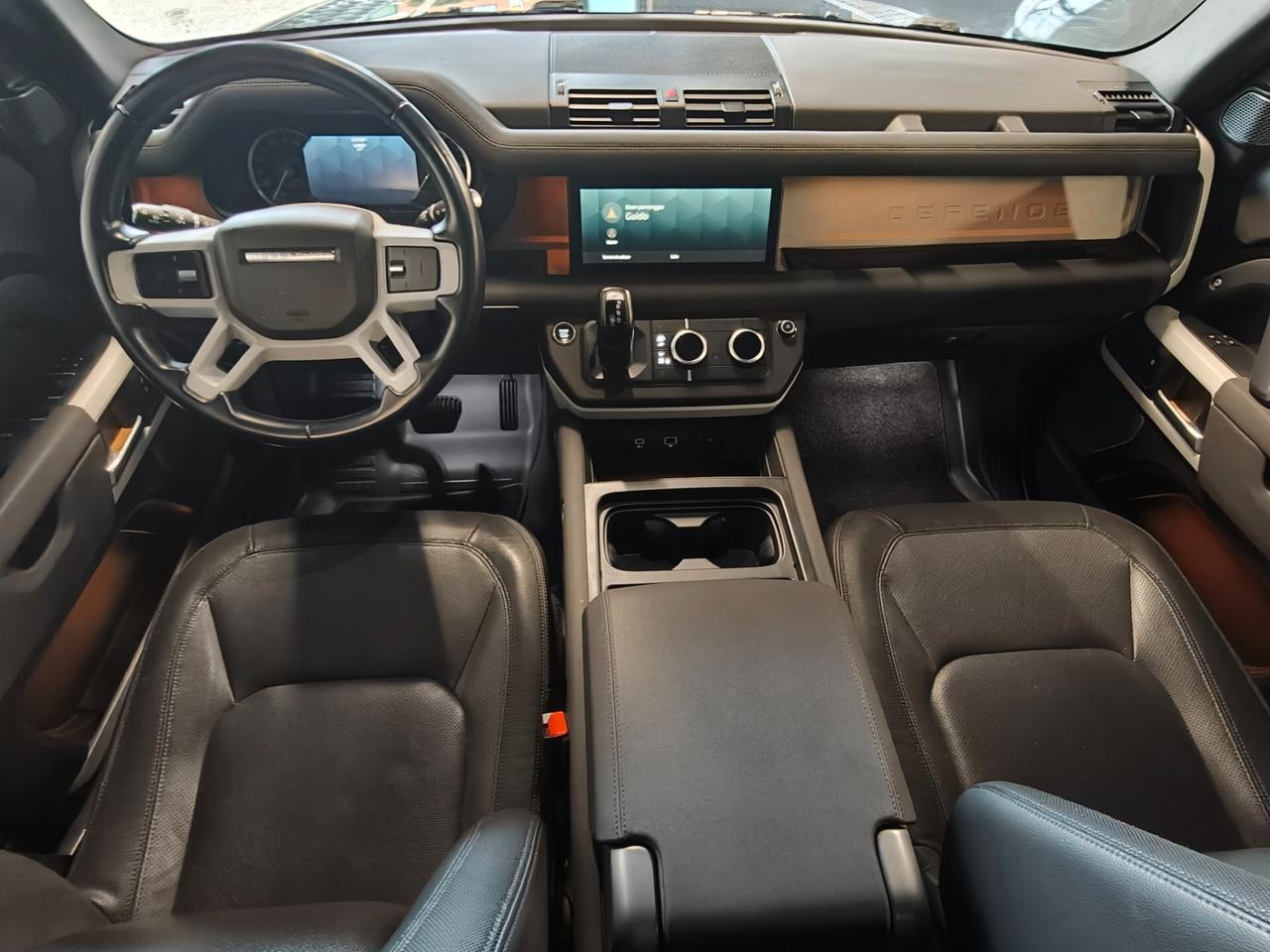 Land Rover Defender 110 3.0D I6 200 CV AWD Auto X-Dynamic SE