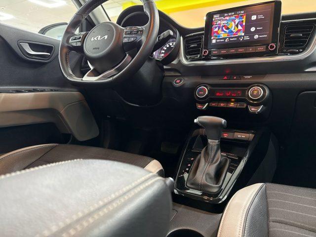 KIA Stonic 1.0 T-GDi 120 CV MHEV DCT Black Edition