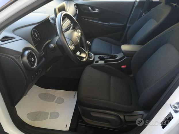 HYUNDAI Kona 1.0 T-GDI Hybrid 48V iMT XLine