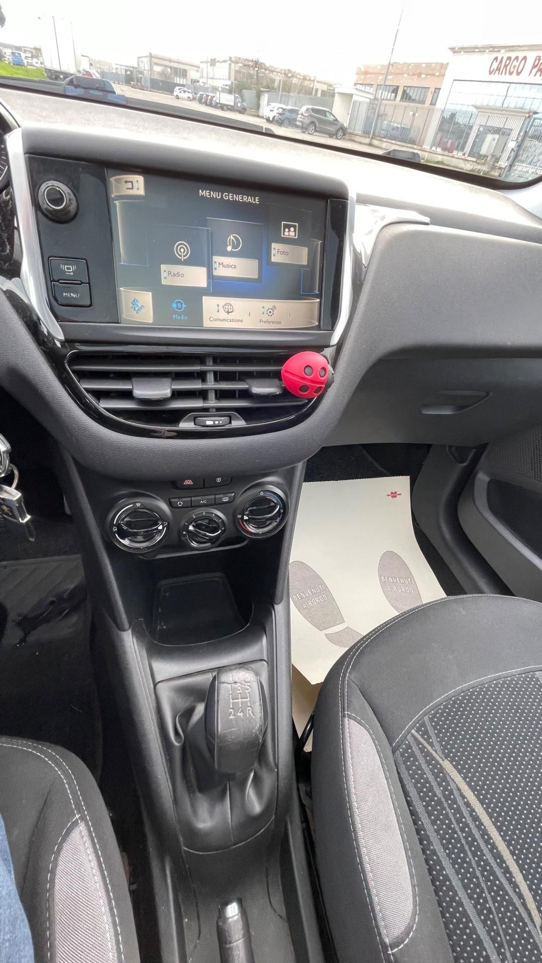 Peugeot 208 1.2 VTi 82 CV 5 porte Allure